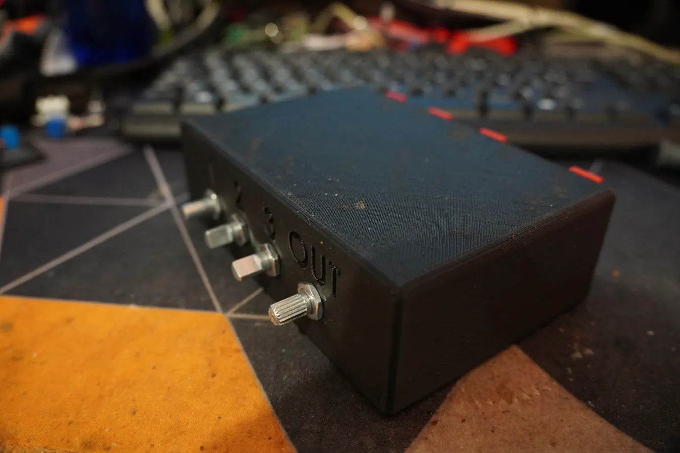 Mix this wave: DIY audio mixer